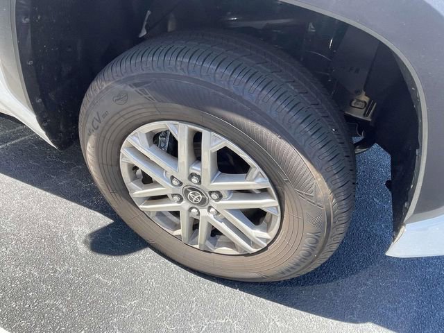 Used 2026 Toyota Tundra SR5 w/ SR5 Premium Package AWD/4WD image 11