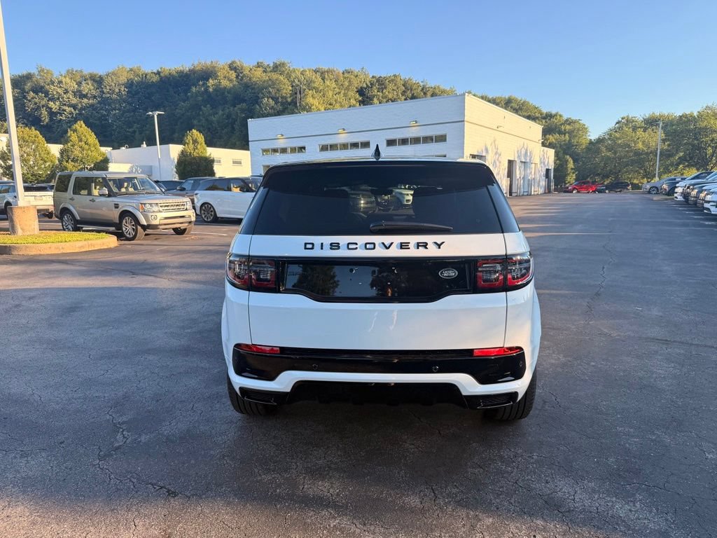 Used 2023 Land Rover Discovery Sport SE R-Dynamic AWD/4WD image 4