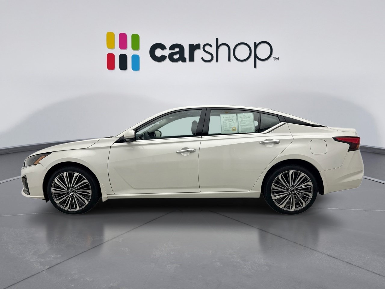 Used 2023 Nissan Altima 2.5 SL AWD/4WD image 2