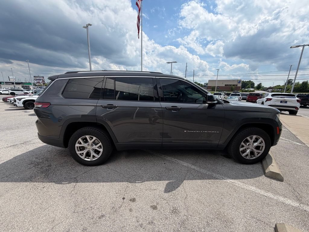 Used 2021 Jeep Grand Cherokee L Limited AWD/4WD image 7