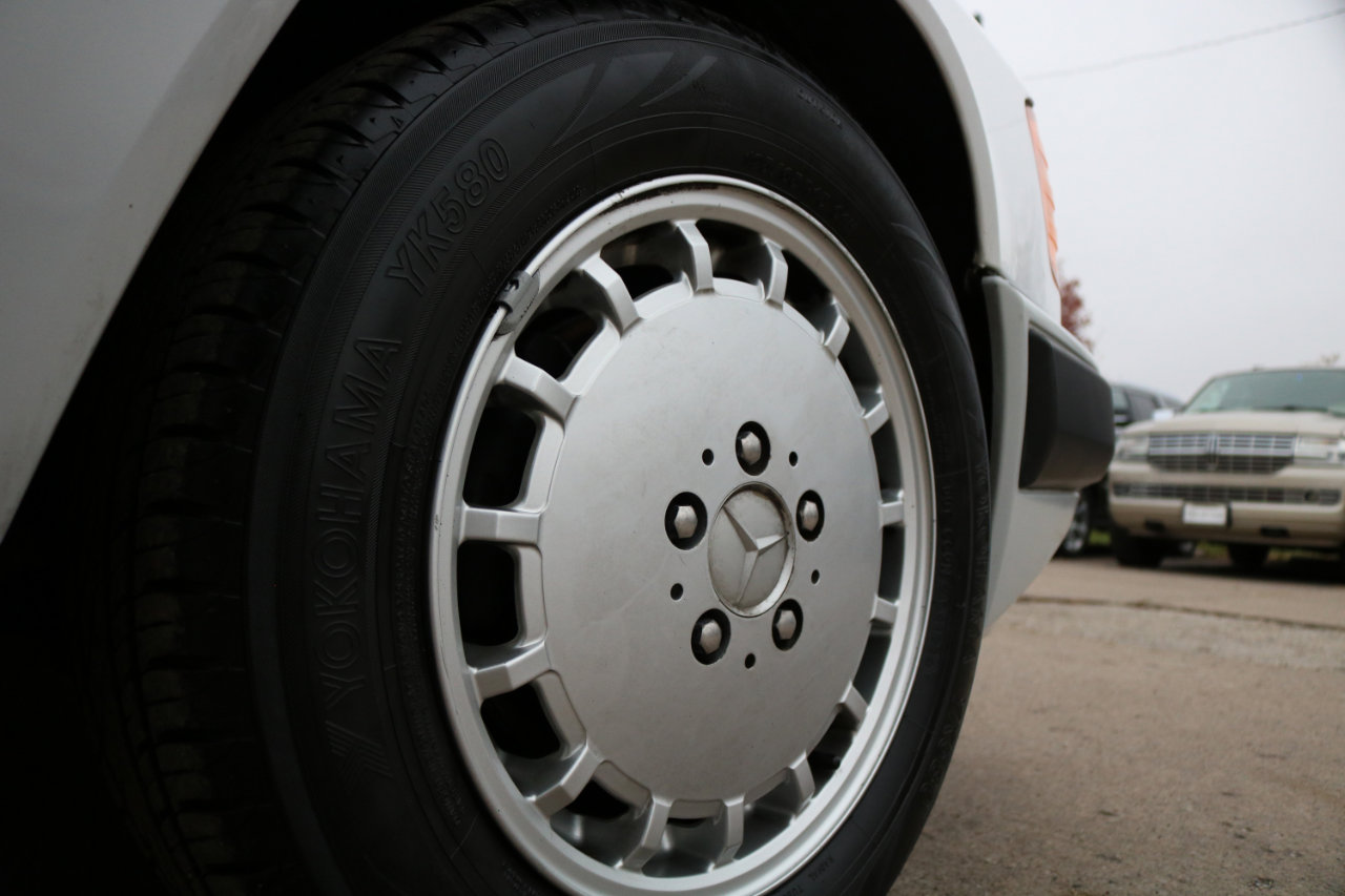 Used 1993 Mercedes-Benz 300 E 2.8 image 7