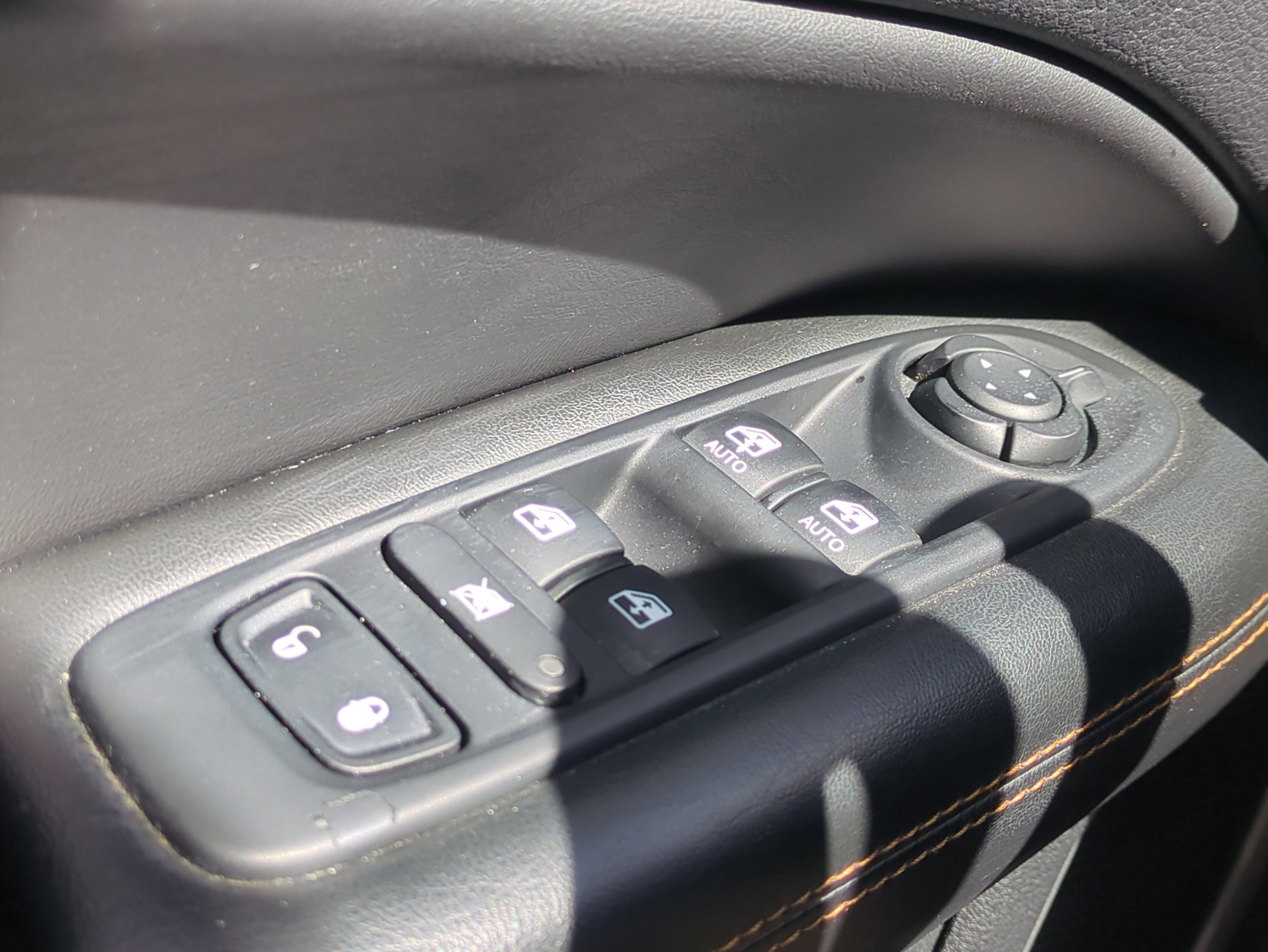 Used 2018 Jeep Compass Limited w/ Safe & Security Group image 25