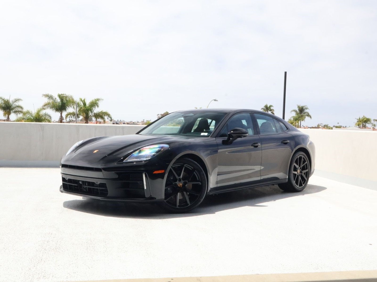 New 2026 Porsche Panamera 4 AWD/4WD image 1