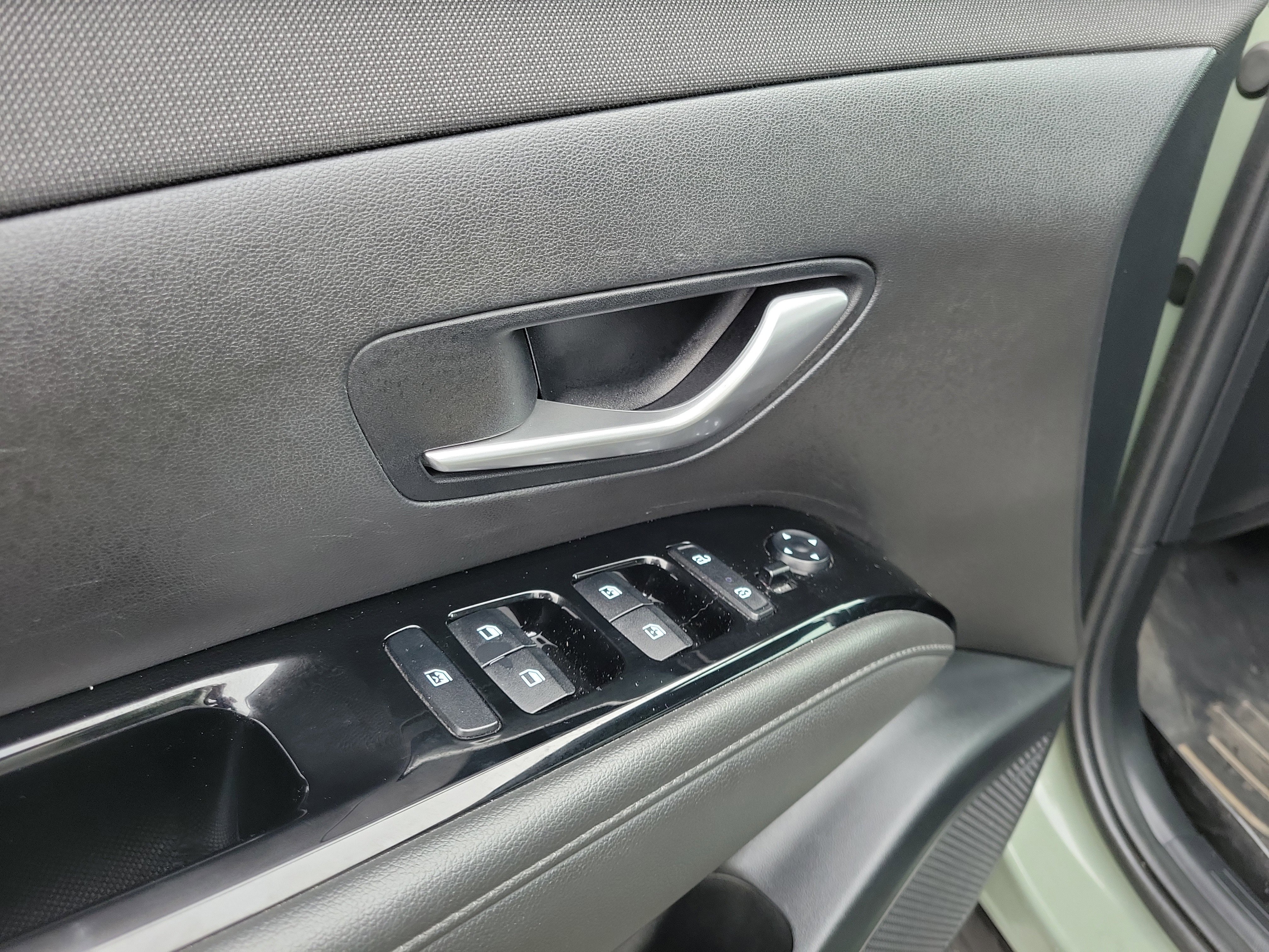 Used 2022 Hyundai Santa Cruz Limited image 18