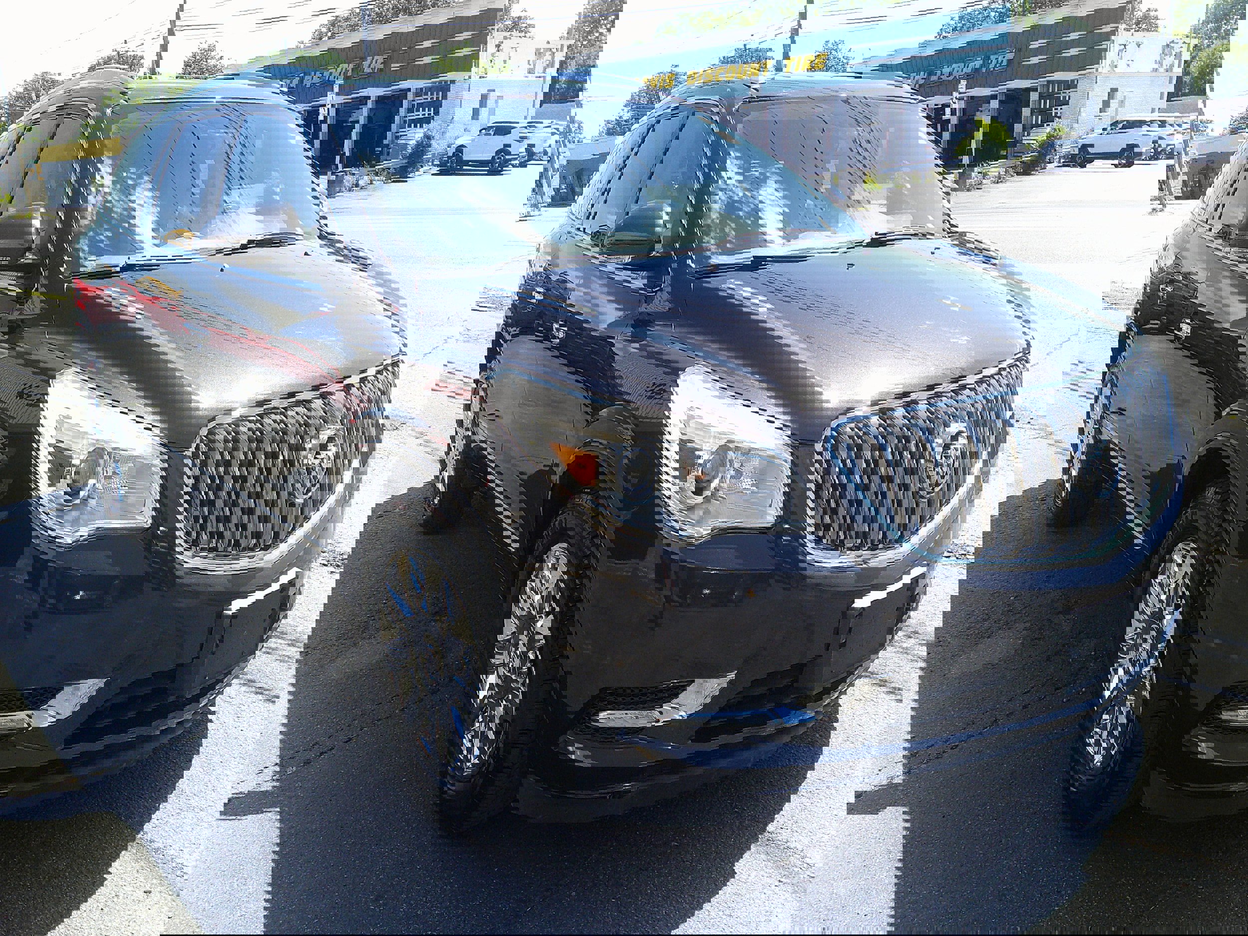 Used 2017 Buick Enclave Leather image 9