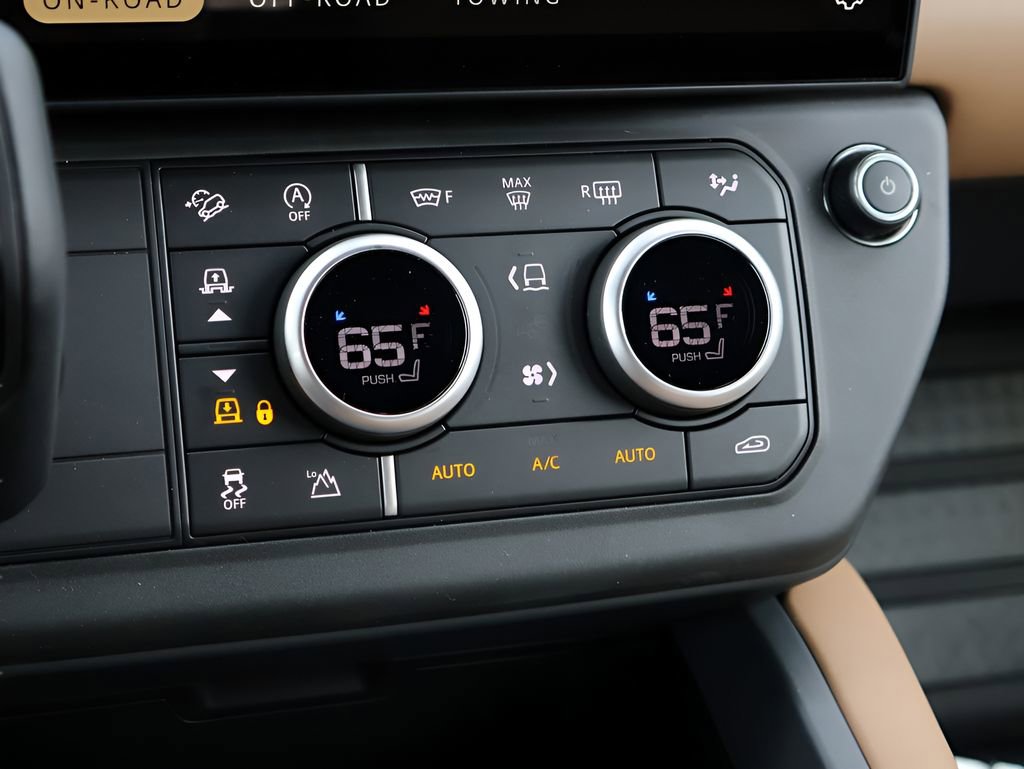 New 2026 Land Rover Defender 110 X-Dynamic SE image 26