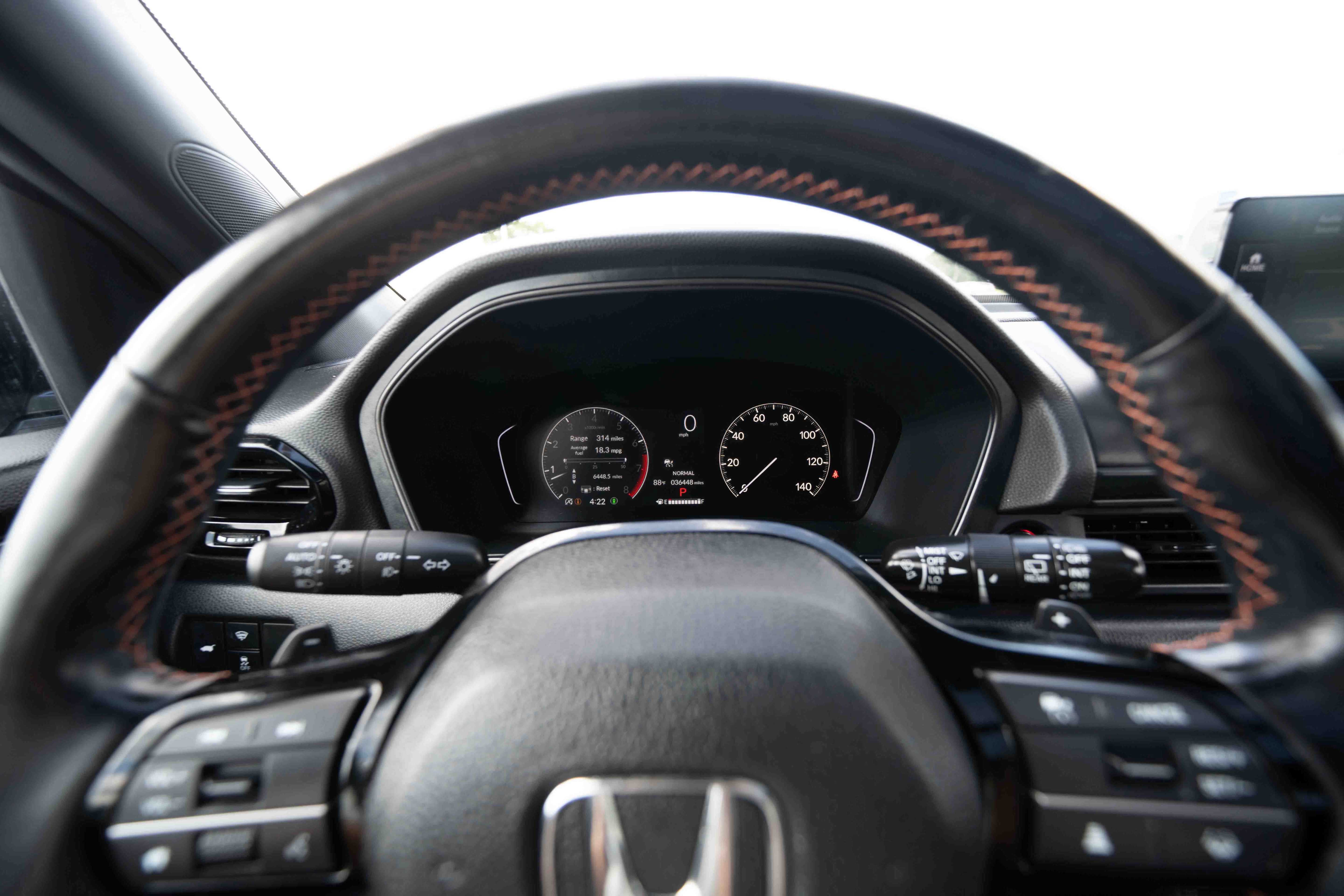 Used 2025 Honda Pilot TrailSport image 15