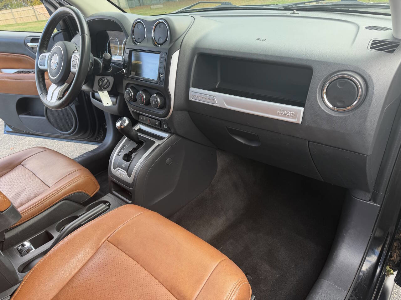 Used 2017 Jeep Compass High Altitude image 29