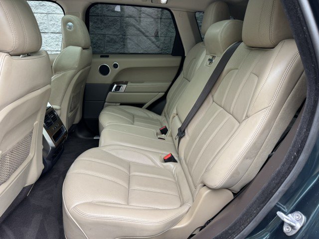Used 2016 Land Rover Range Rover Sport HSE AWD/4WD image 8