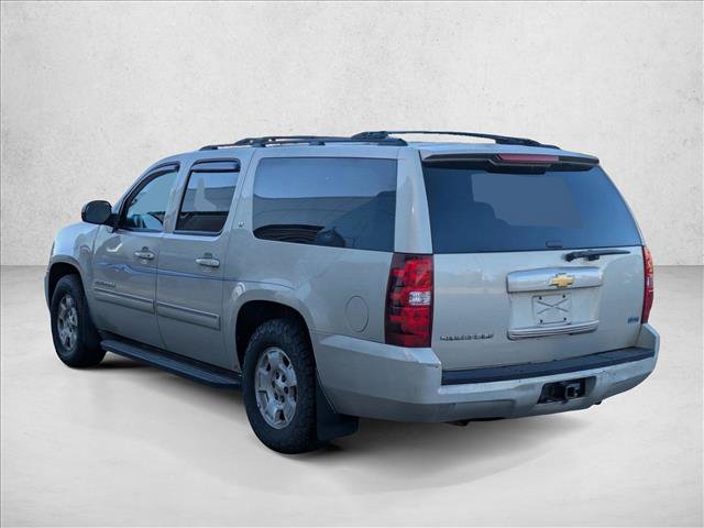 Used 2012 Chevrolet Suburban LT RWD image 7