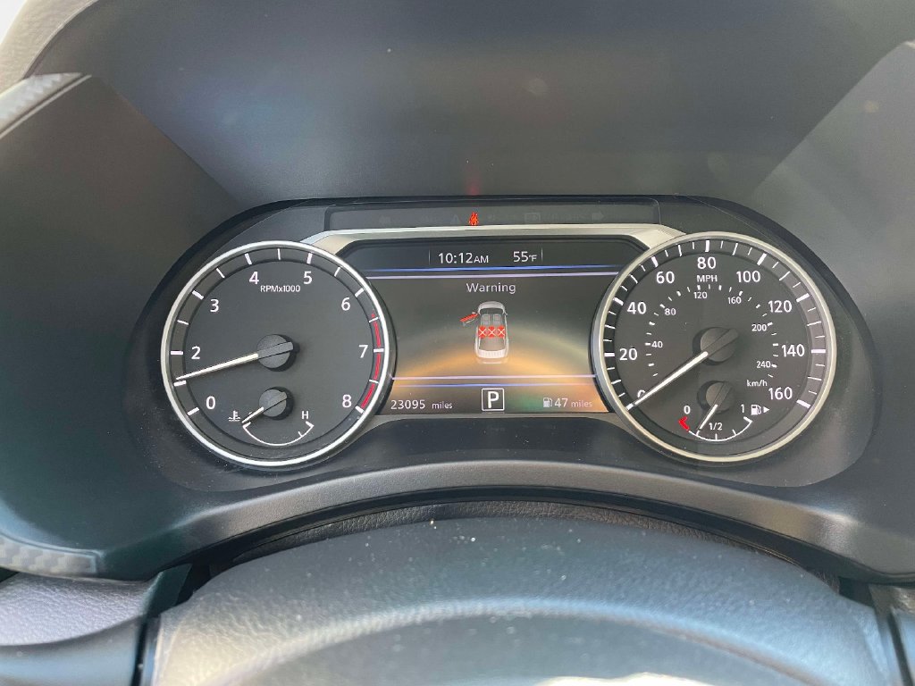 Used 2025 Nissan Sentra SV FWD image 24