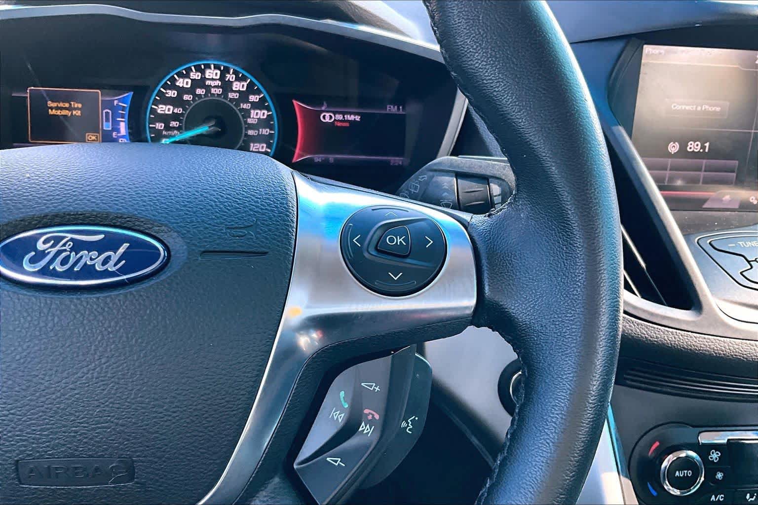Used 2013 Ford C-MAX Energi SEL FWD image 25
