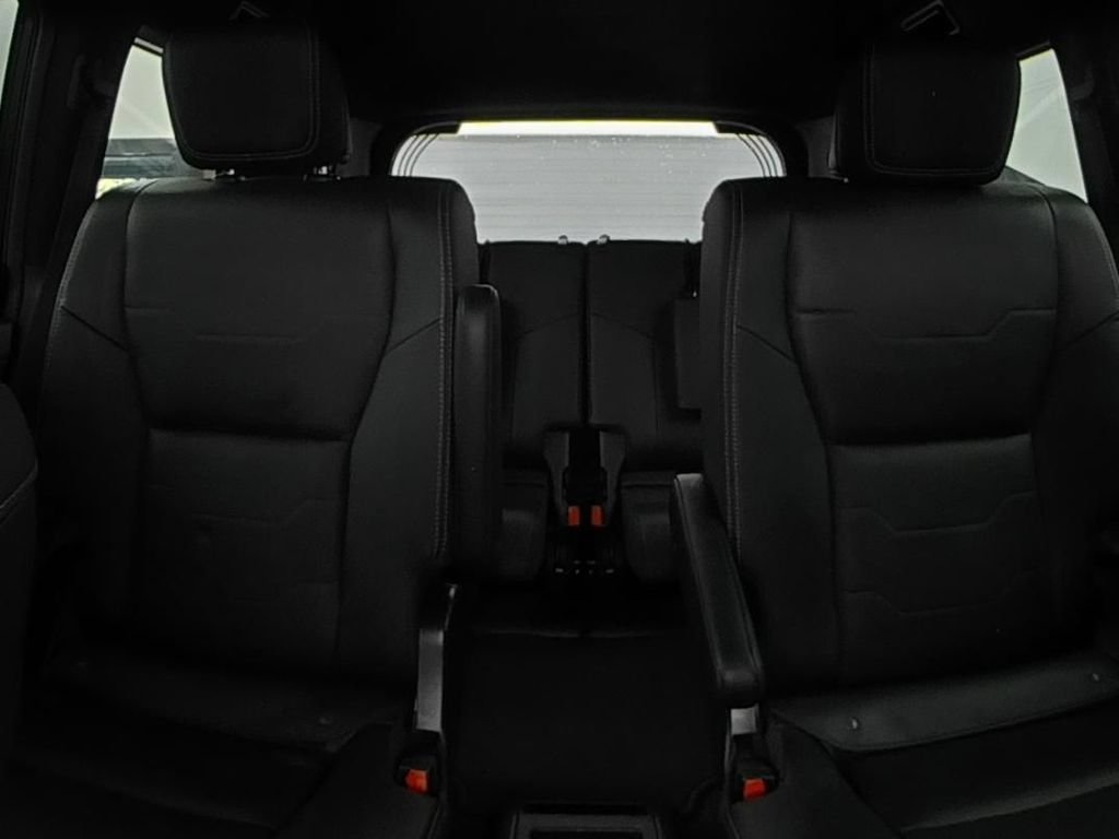Used 2025 Lexus GX 550 w/ Cold Area Package AWD/4WD image 10