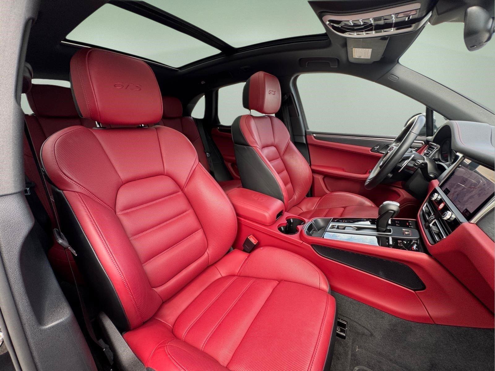 Used 2024 Porsche Macan GTS AWD/4WD image 14