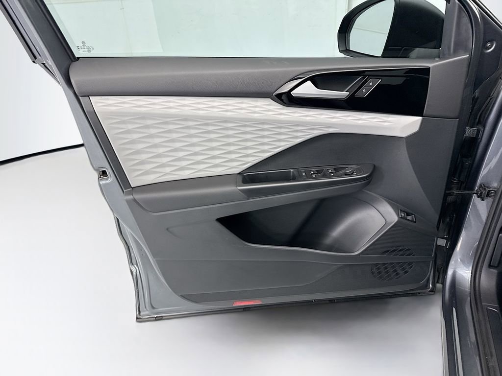Certified 2023 Volkswagen Taos S image 22