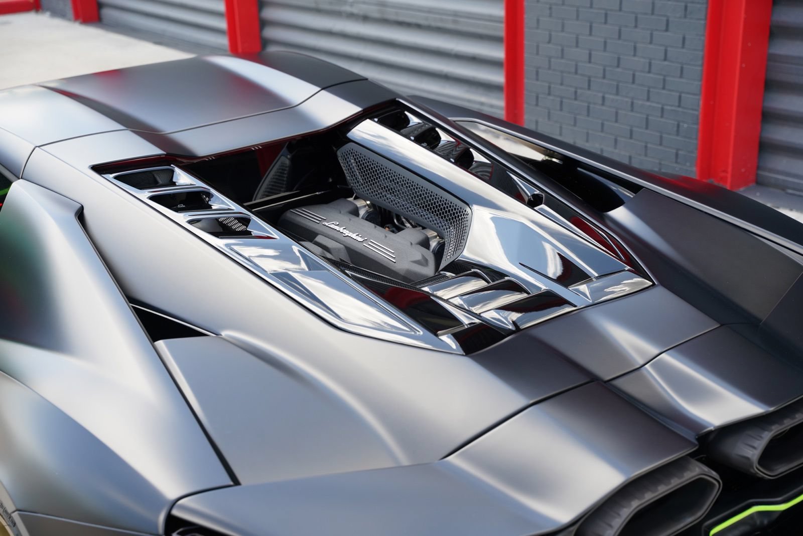 Used 2024 Lamborghini Revuelto AWD/4WD image 7