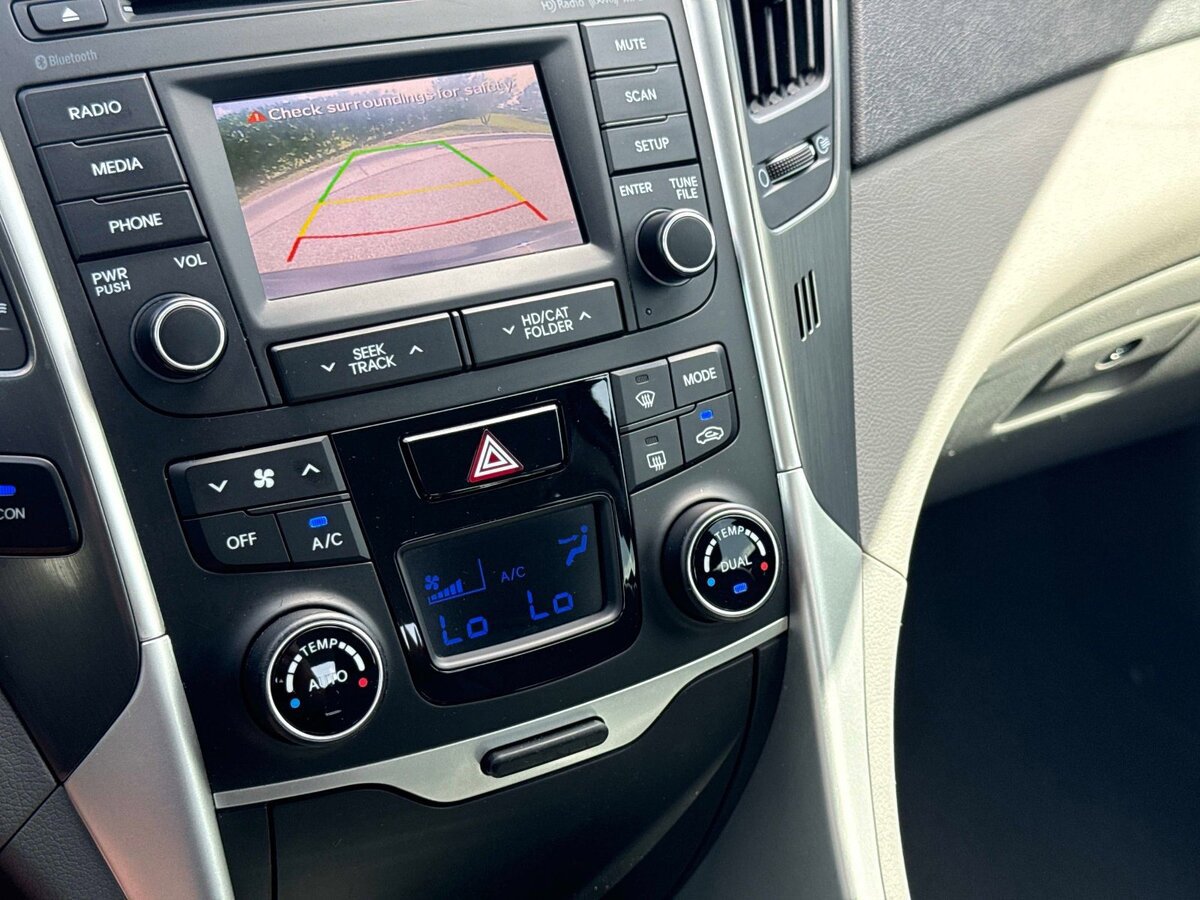 Used 2015 Hyundai Sonata Hybrid FWD image 22