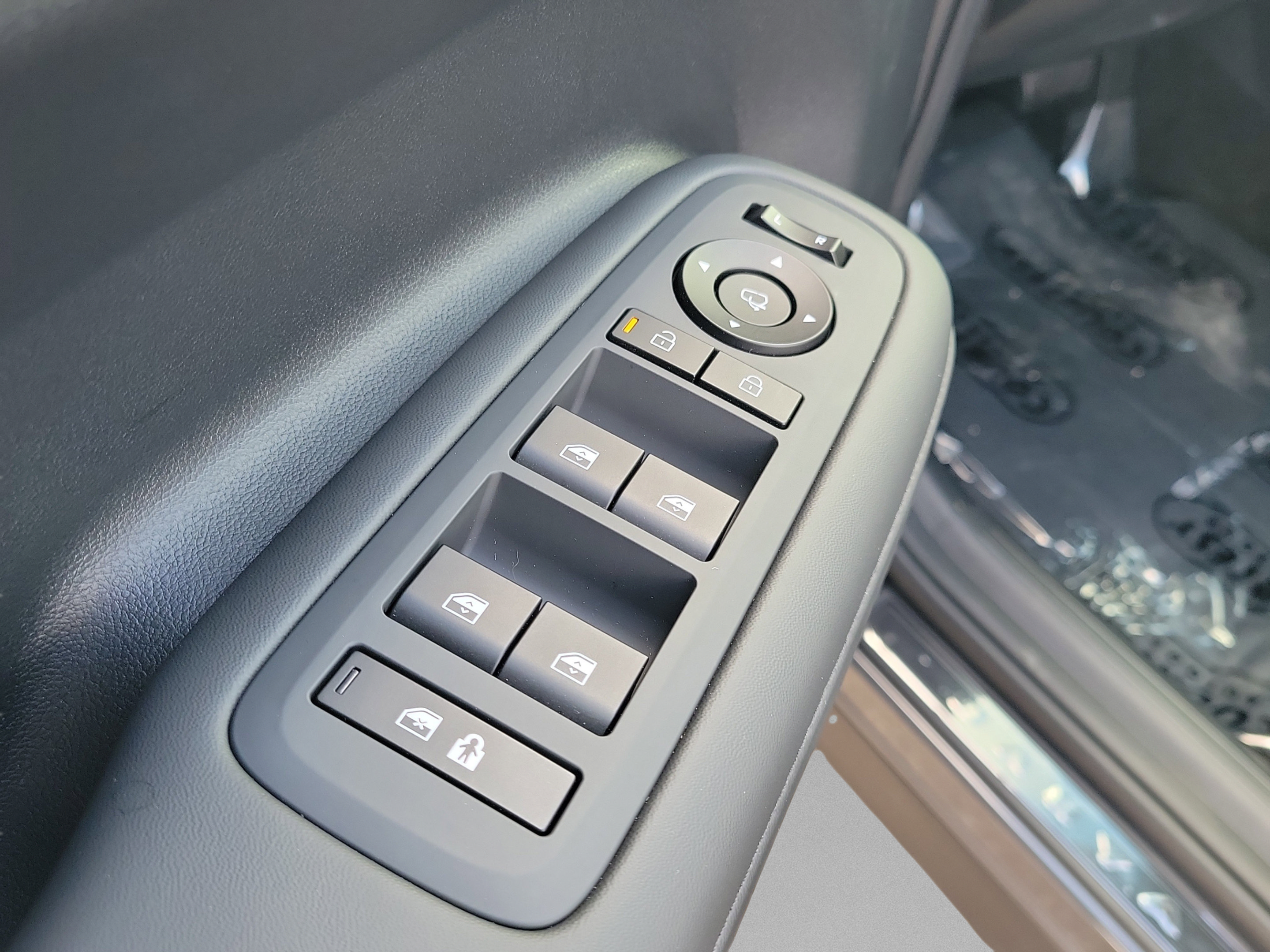 New 2026 Hyundai Santa Fe Calligraphy FWD image 17