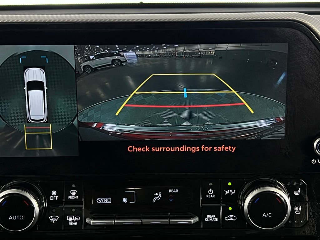 Used 2024 Toyota Highlander Platinum image 16