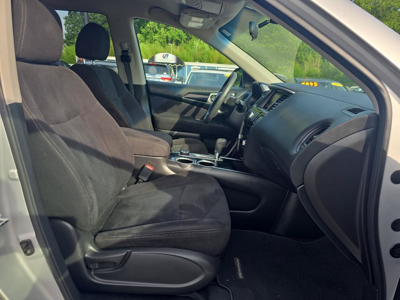 Used 2014 Nissan Pathfinder S AWD/4WD image 14