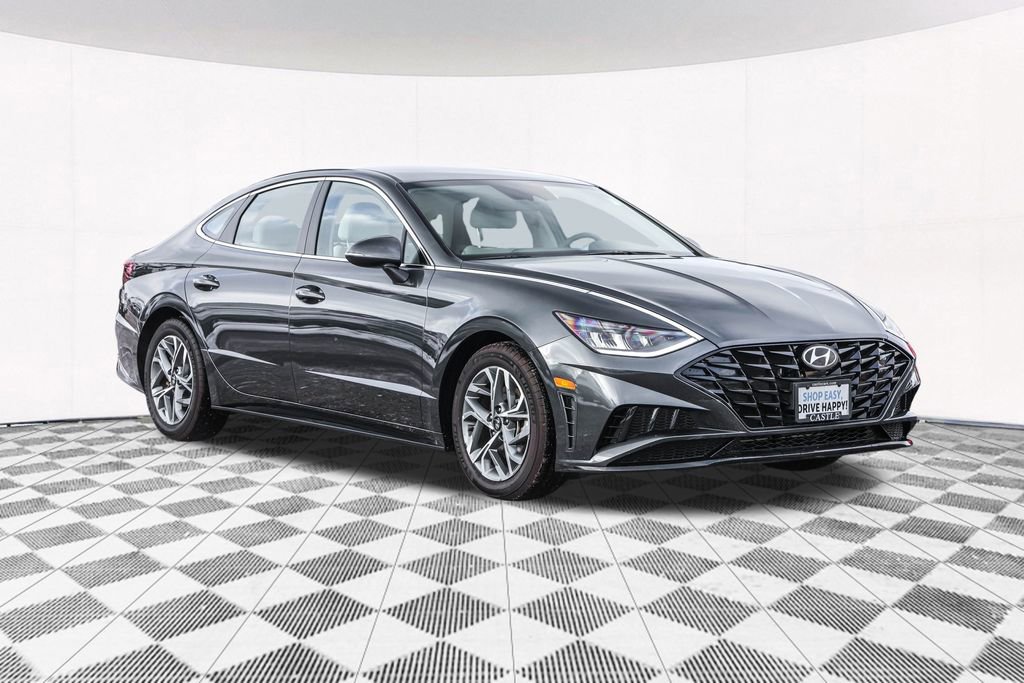 Used 2023 Hyundai Sonata SEL w/ Preferred Accessory Package image 10