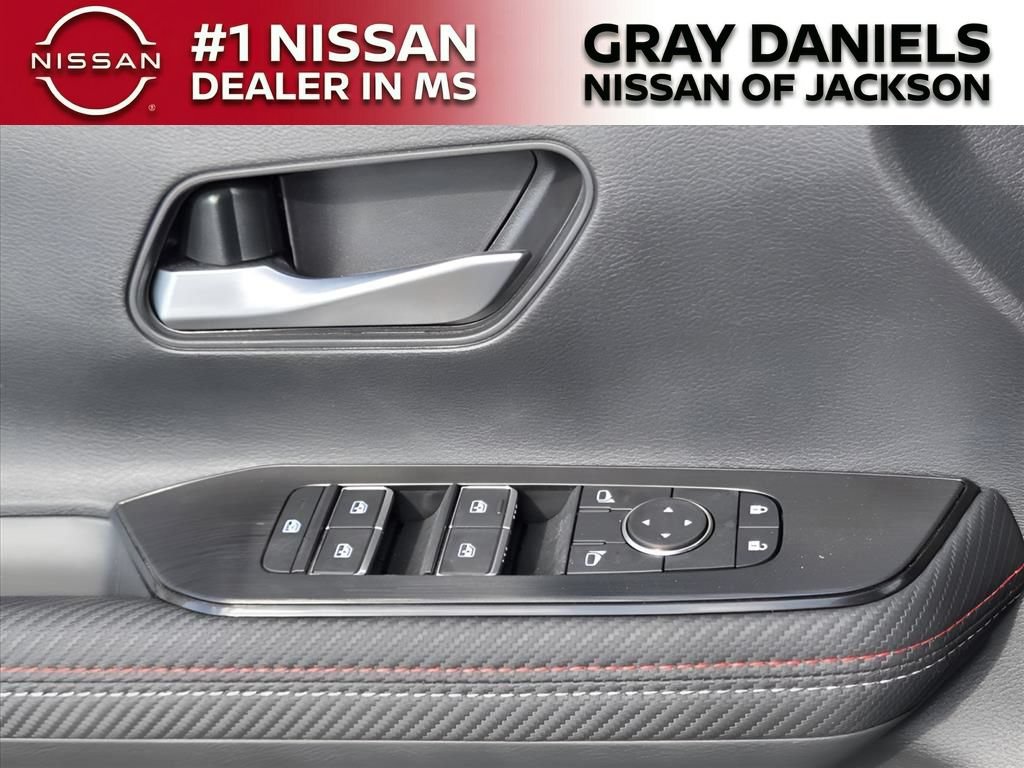 New 2026 Nissan Kicks SR w/ Cold Weather Package AWD/4WD image 14