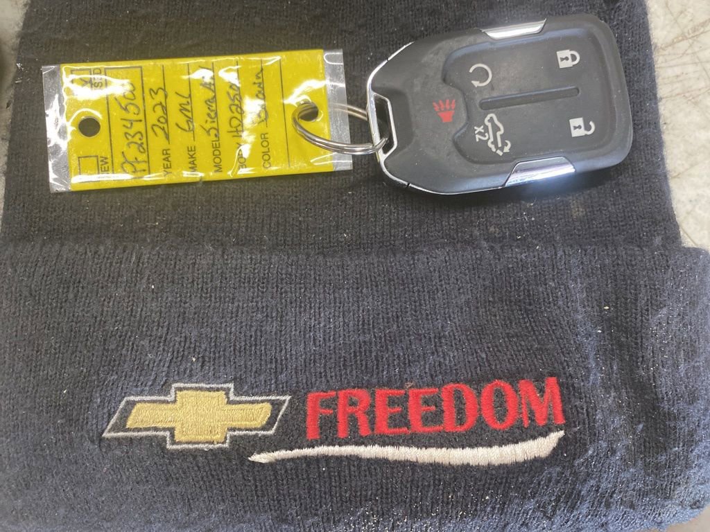 Used 2023 GMC Sierra 2500 AT4 w/ AT4 Premium Plus Package image 29