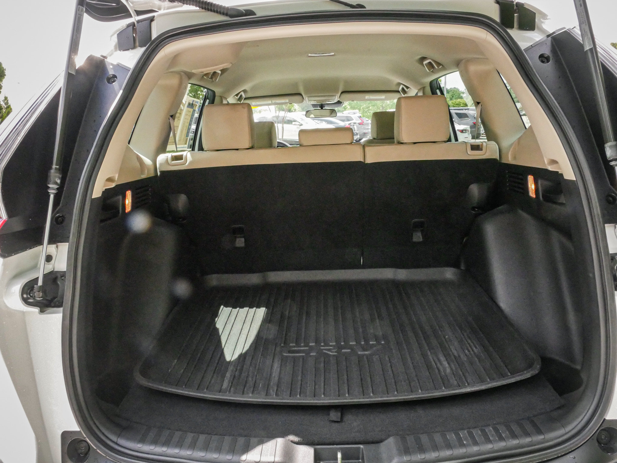 Used 2020 Honda CR-V LX image 29