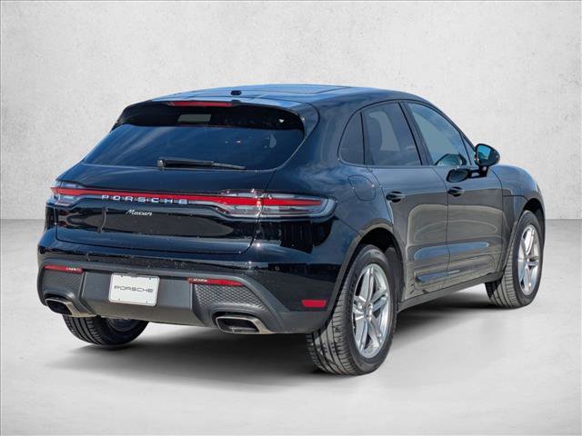 Used 2025 Porsche Macan Turbo image 9