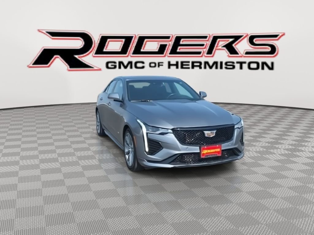 Used 2020 Cadillac CT4 V image 3