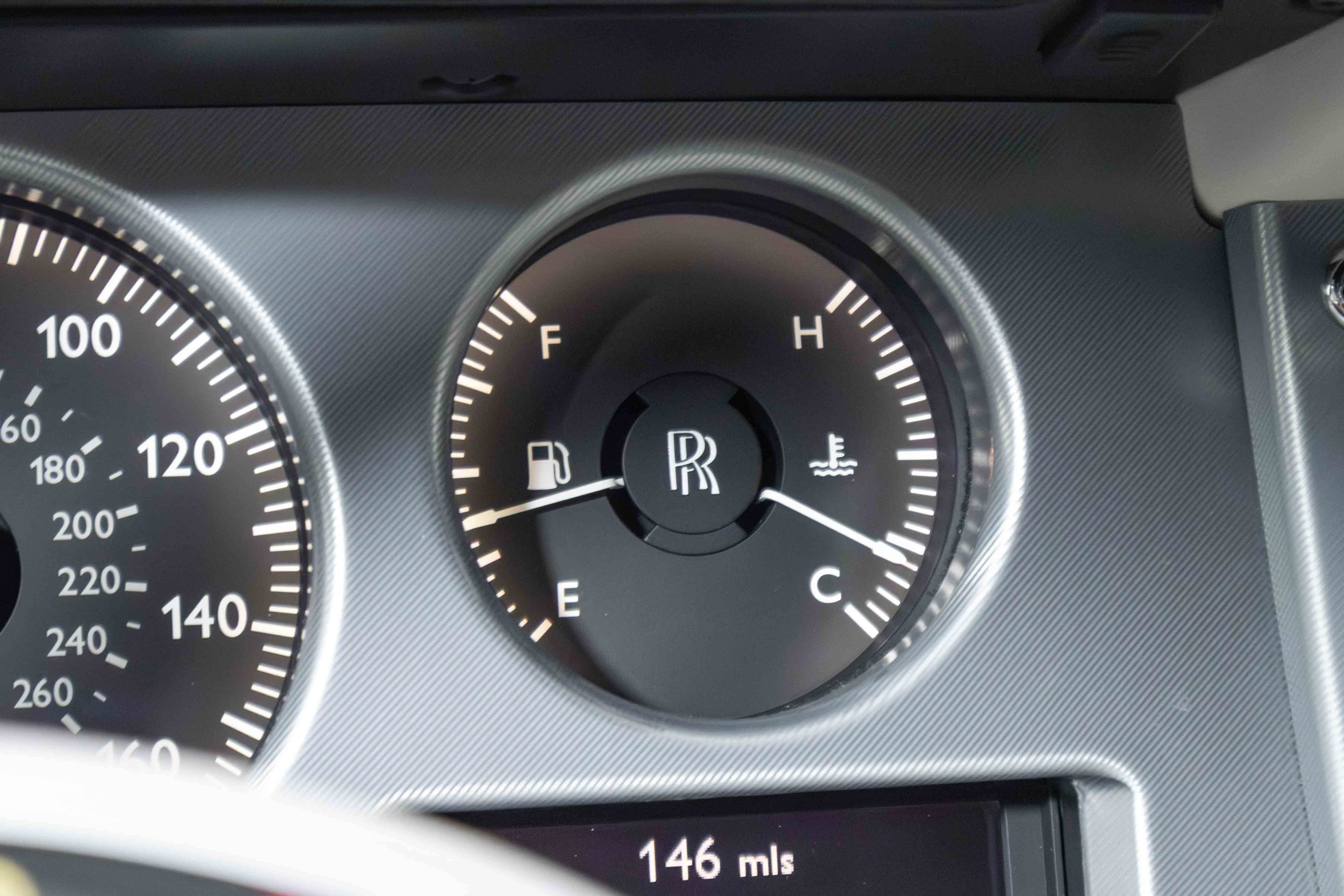 Used 2013 Rolls-Royce Phantom Drophead Coupe image 25