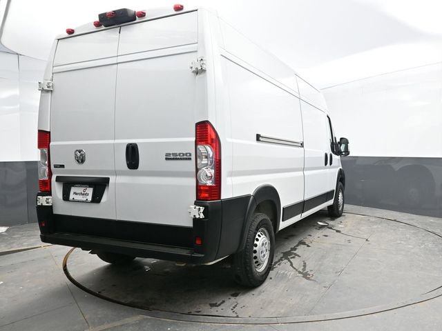 Used 2025 RAM ProMaster 2500 w/ Convenience Group image 6