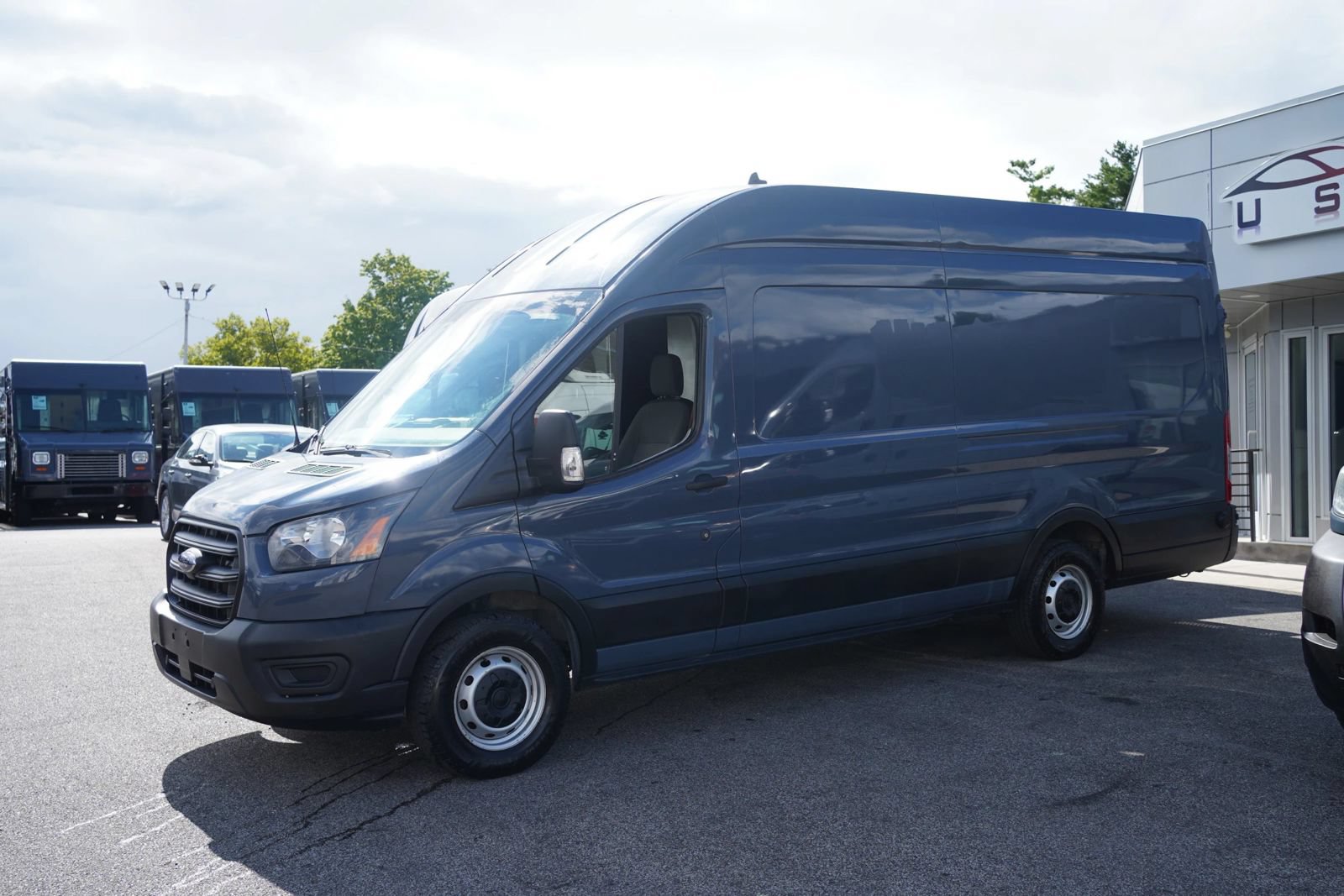 Used 2020 Ford Transit 250 148 High Roof Extended RWD image 3
