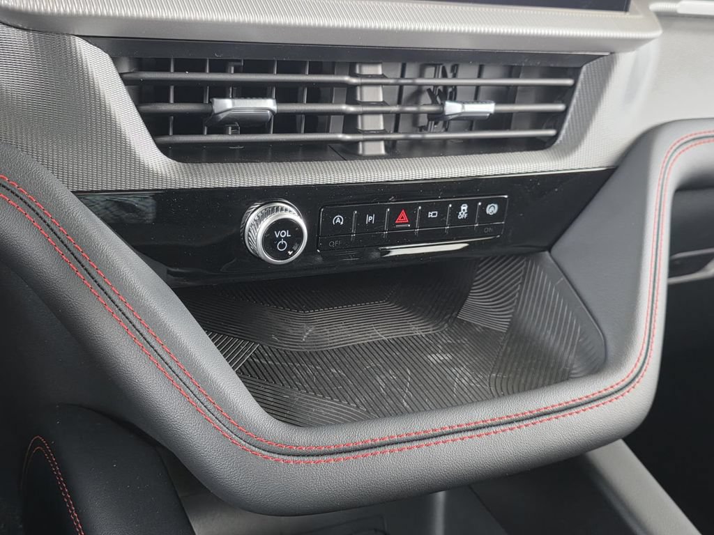 Used 2026 Ford Explorer ST-Line RWD image 22