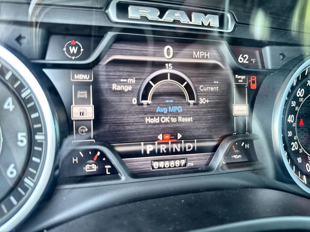 Used 2022 RAM 1500 Laramie AWD/4WD image 12