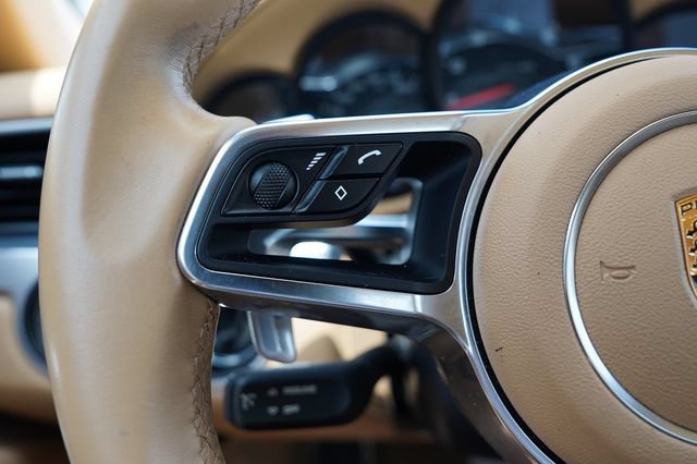 Used 2017 Porsche 911 Carrera image 24