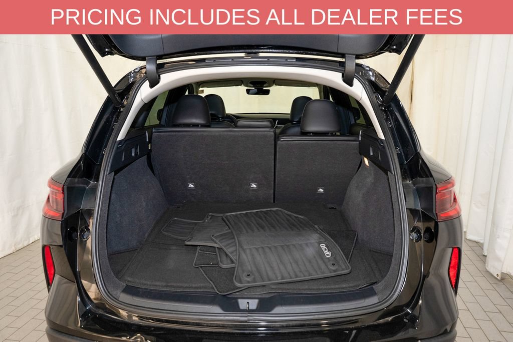Used 2023 INFINITI QX50 Luxe w/ Cargo Package FWD image 5