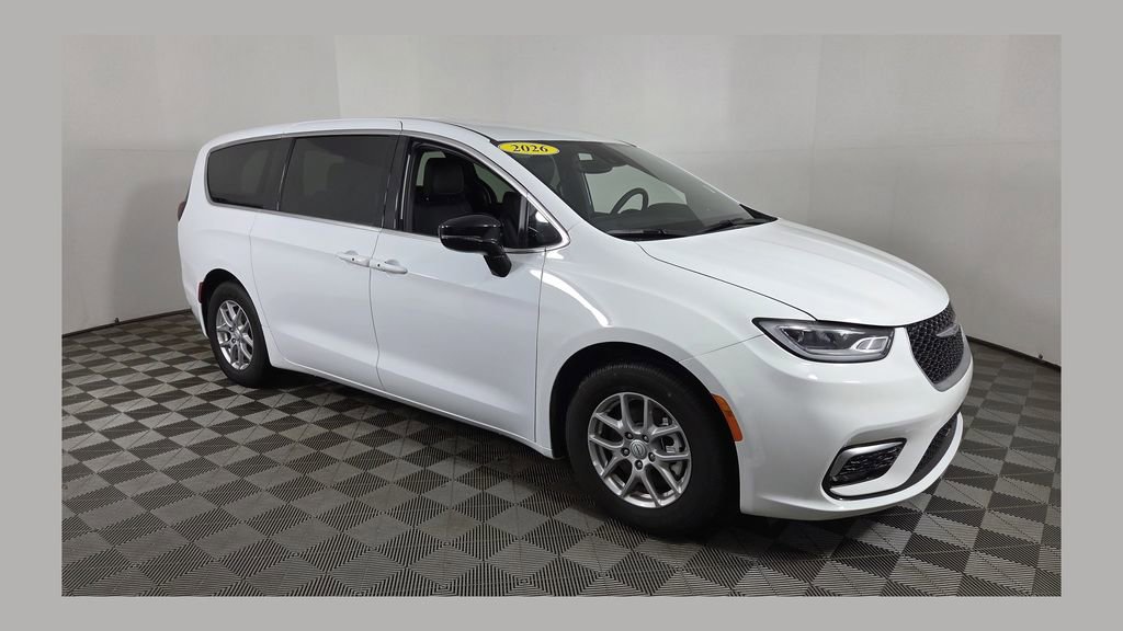 Used 2026 Chrysler Pacifica Select