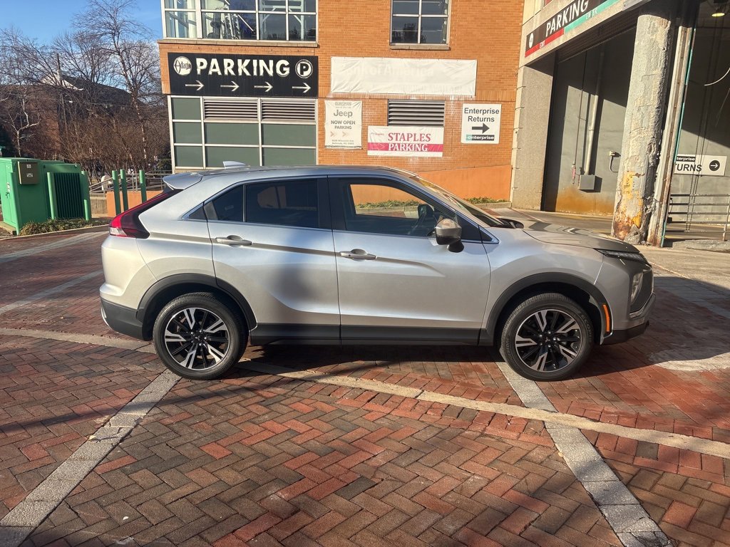 Used 2024 Mitsubishi Eclipse Cross SE image 2