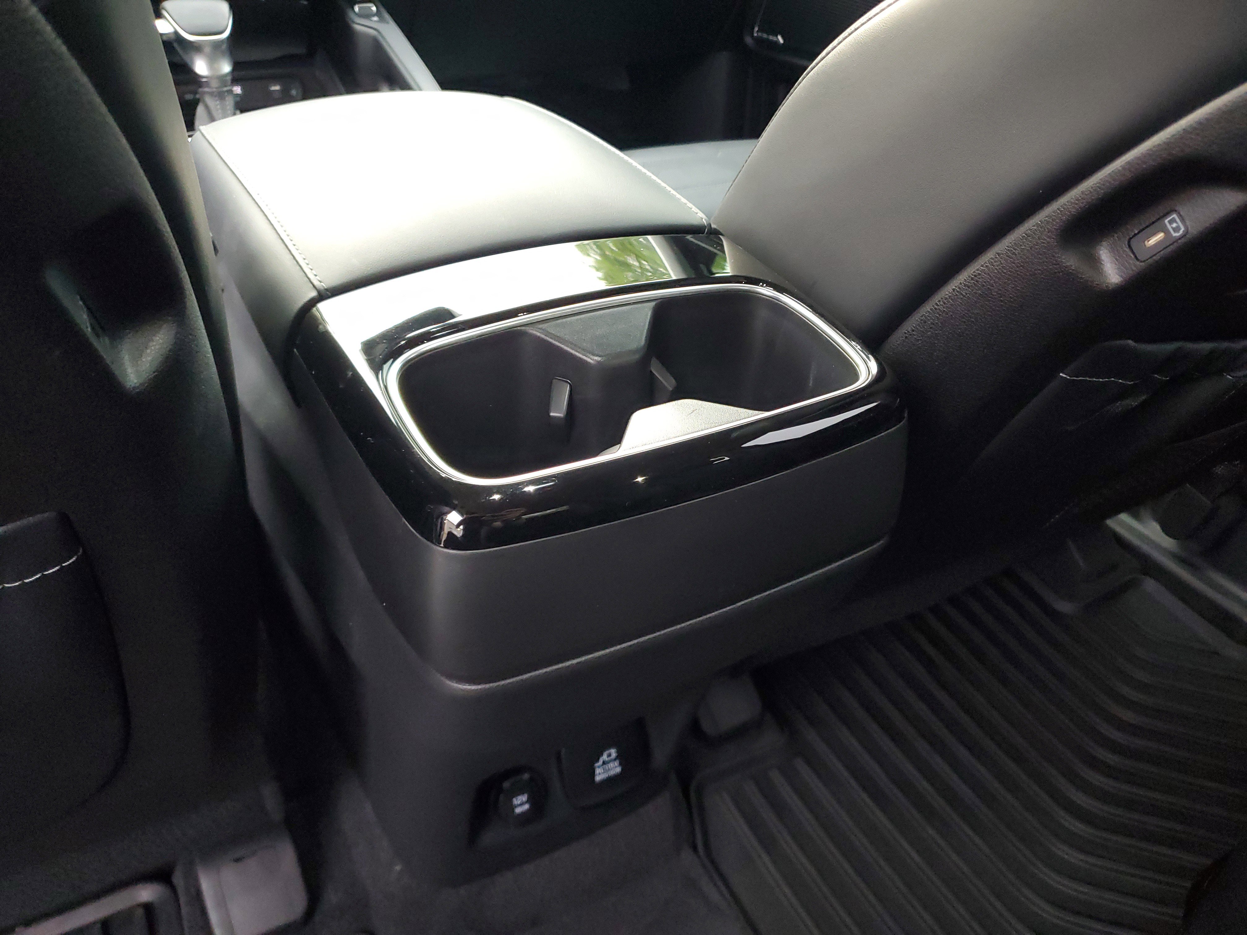 Used 2024 Kia Telluride SX Prestige w/ Towing Package AWD/4WD image 15