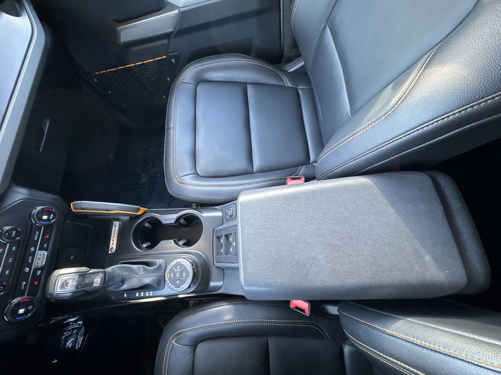 Used 2023 Ford Bronco Badlands image 22