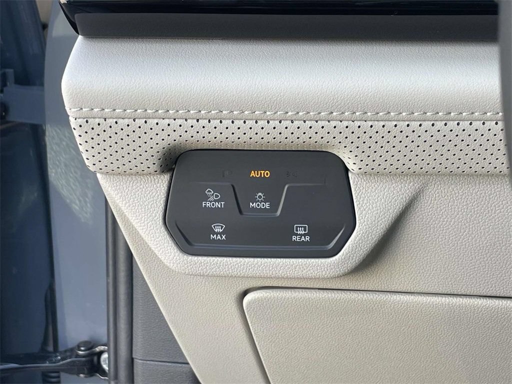 New 2026 Volkswagen Atlas SE FWD image 22
