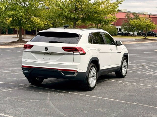 Used 2020 Volkswagen Atlas Cross Sport SE w/ Panoramic Sunroof Package FWD image 7