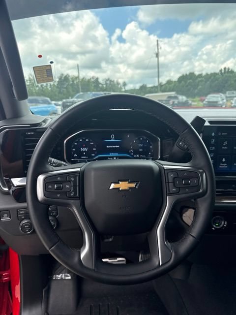 Used 2024 Chevrolet Silverado 1500 LT w/ Z71 Off-Road Package AWD/4WD image 28