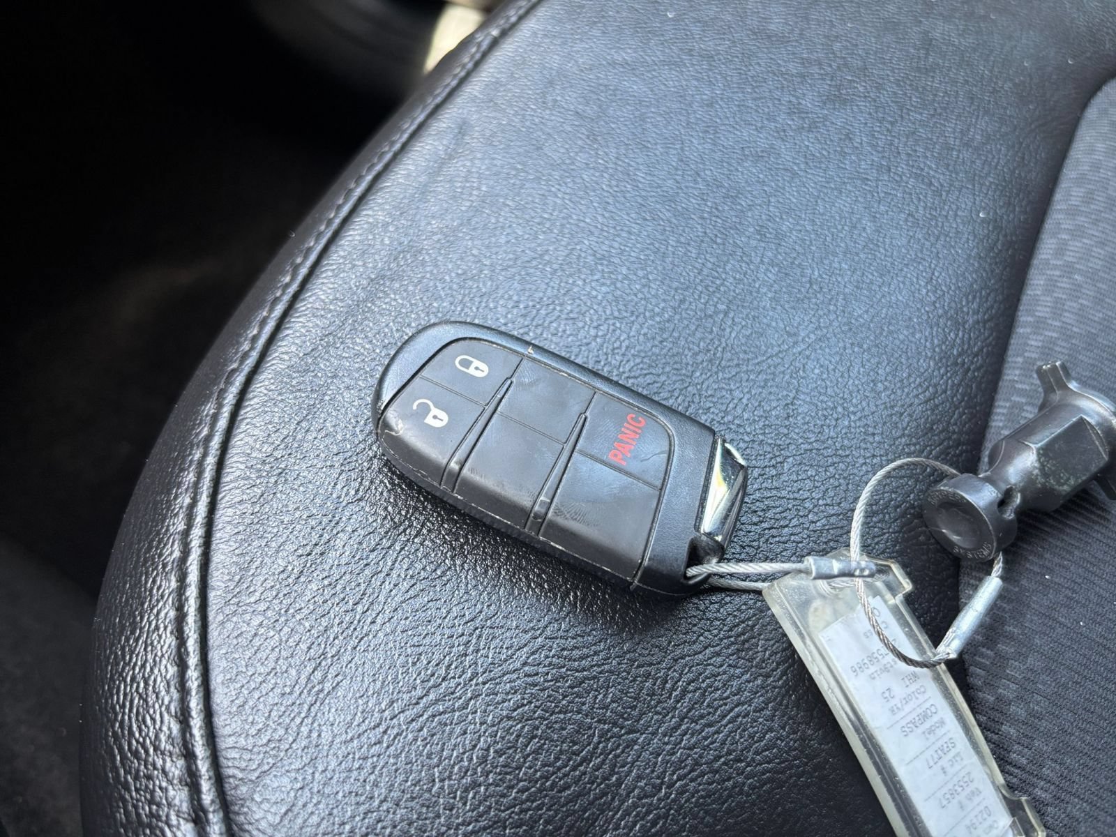 Used 2025 Jeep Compass Trailhawk AWD/4WD image 20