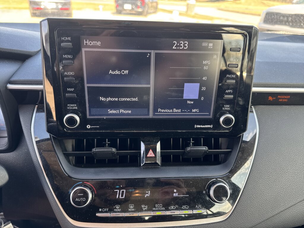 Used 2022 Toyota Corolla LE image 36