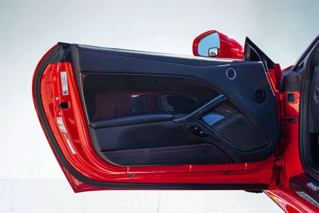 Used 2014 Ferrari F12 Berlinetta RWD image 34