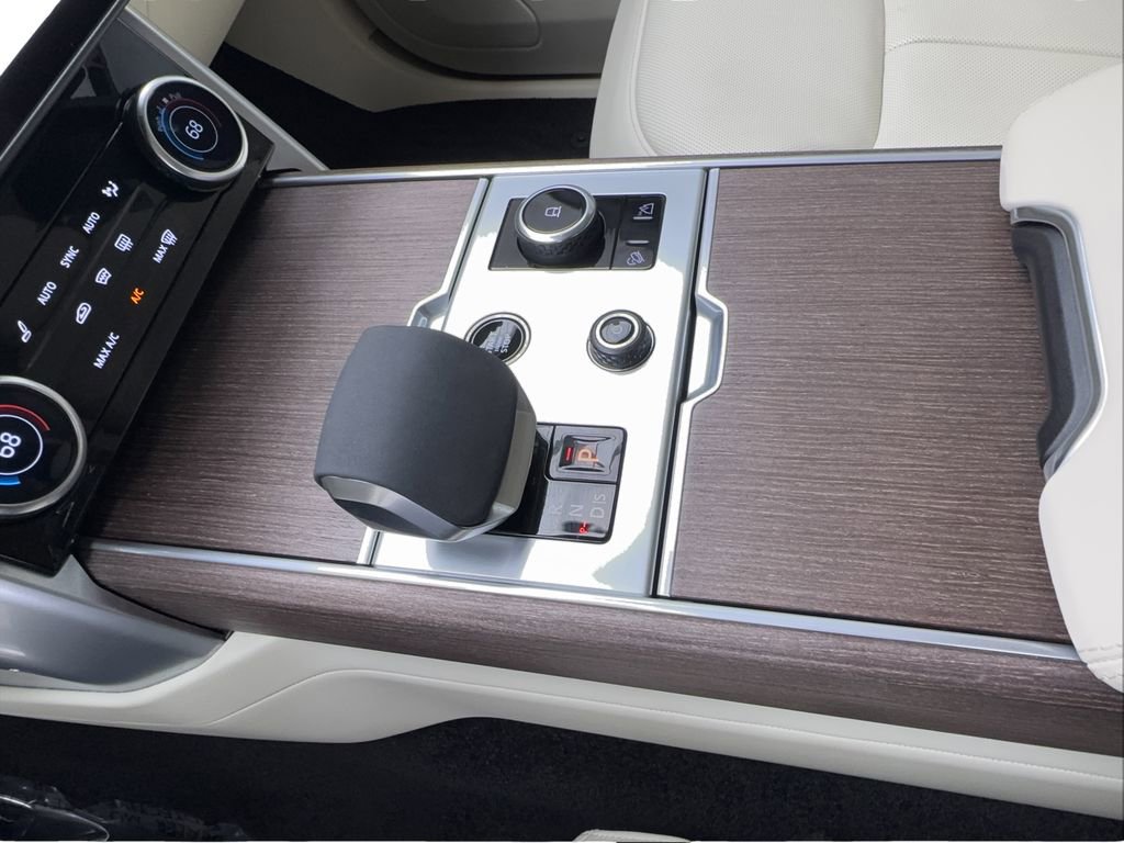Used 2023 Land Rover Range Rover SE image 34
