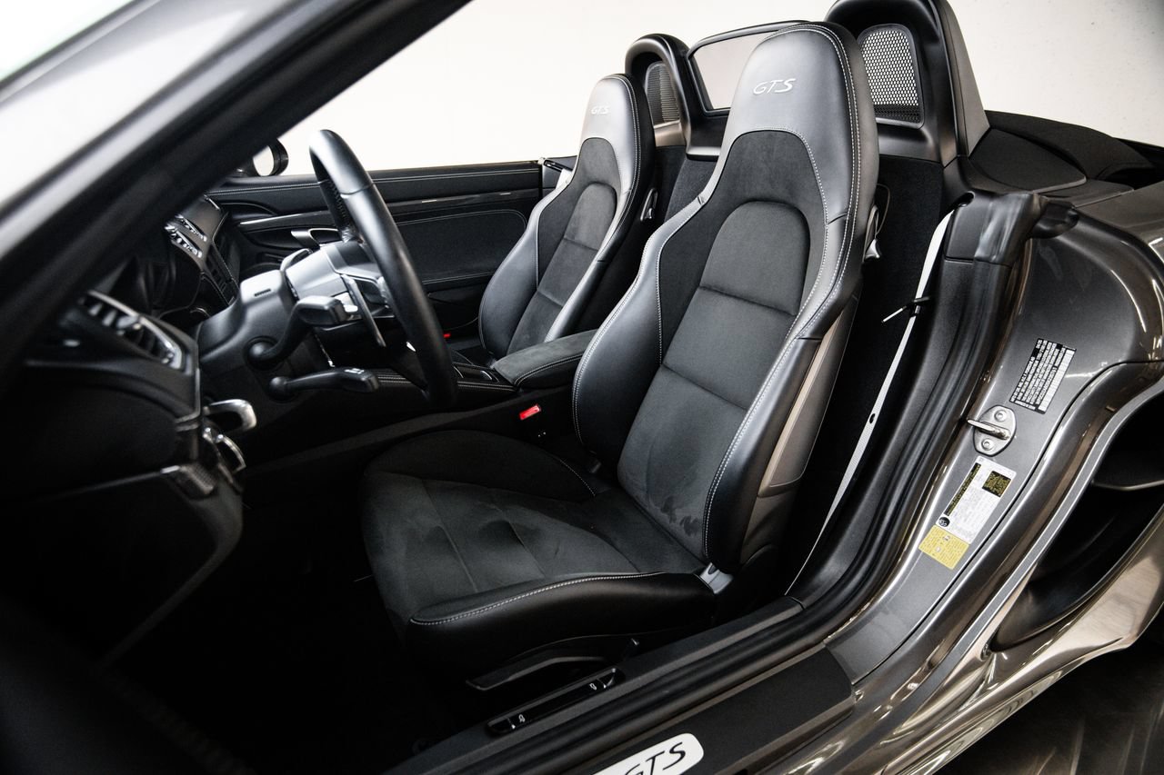 Certified 2025 Porsche 718 Boxster GTS RWD image 5