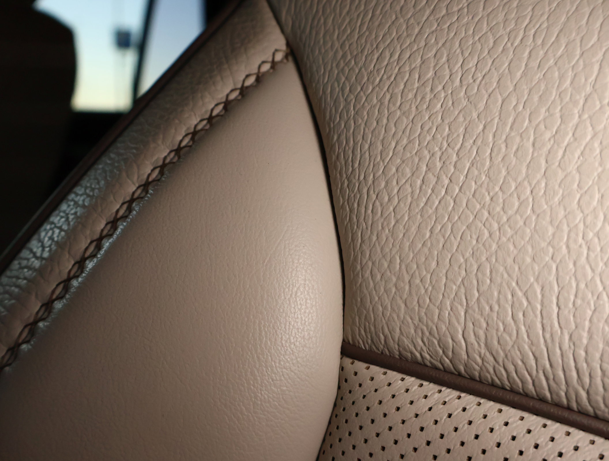 Used 2021 GMC Yukon Denali image 12